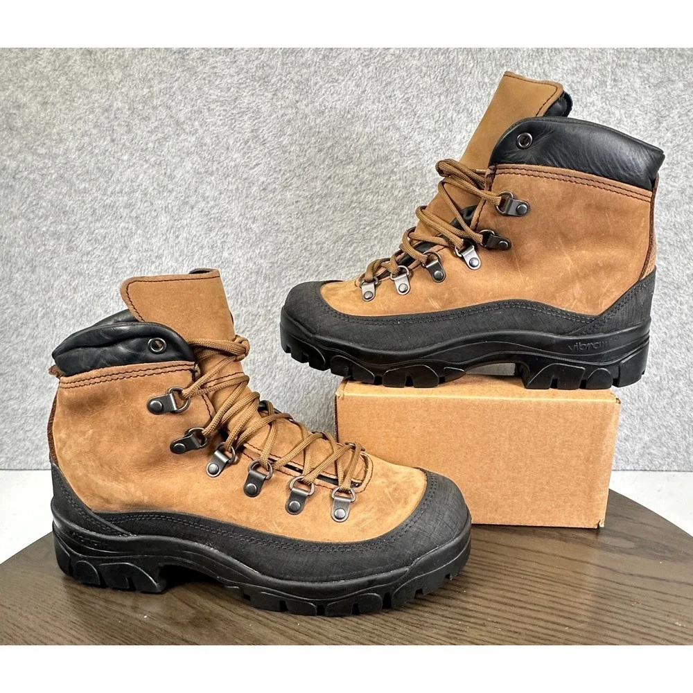 Bates Boots Mountain Combat Hiking Model E03400 GoreTex Vibram Outsole Mens 9W